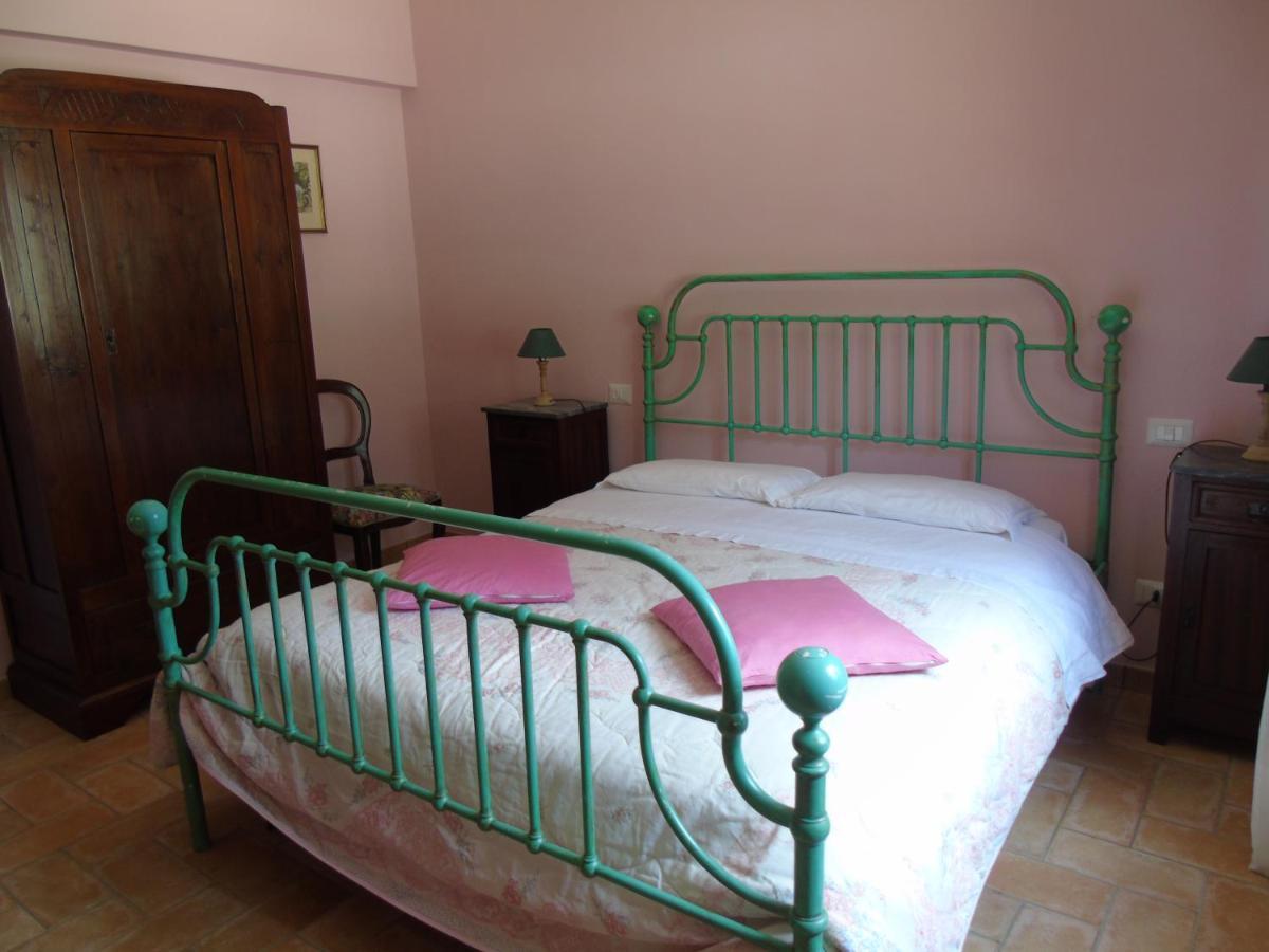 Agriturismo Camera Rosa トーディ エクステリア 写真