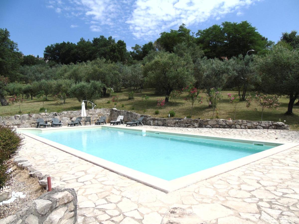Agriturismo Camera Rosa トーディ エクステリア 写真