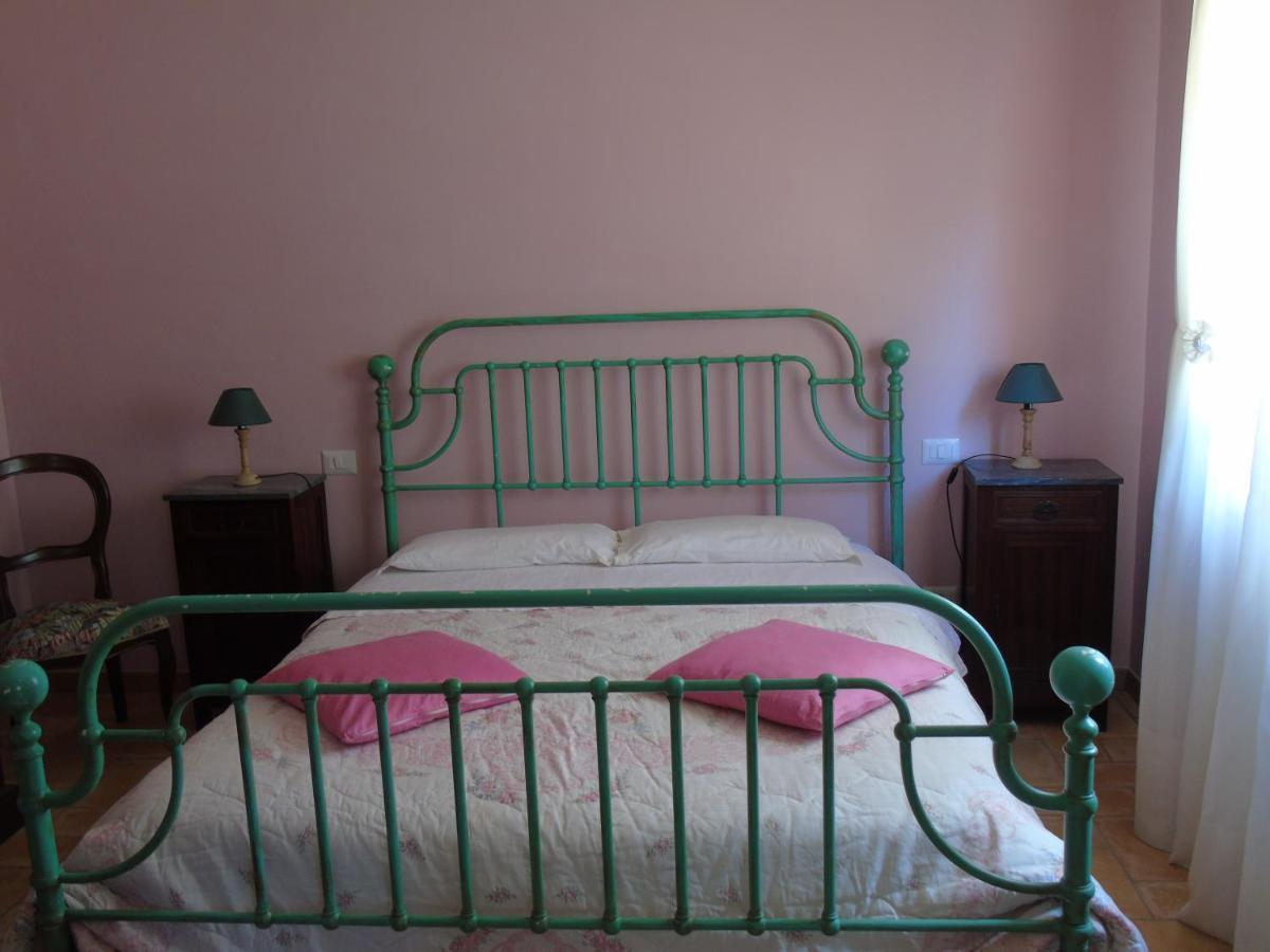 Agriturismo Camera Rosa トーディ エクステリア 写真