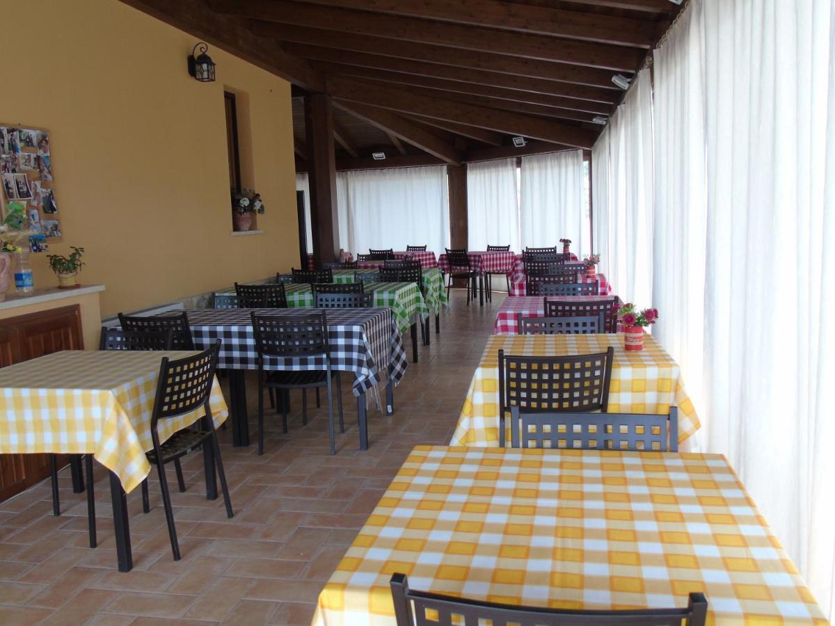 Agriturismo Camera Rosa トーディ エクステリア 写真