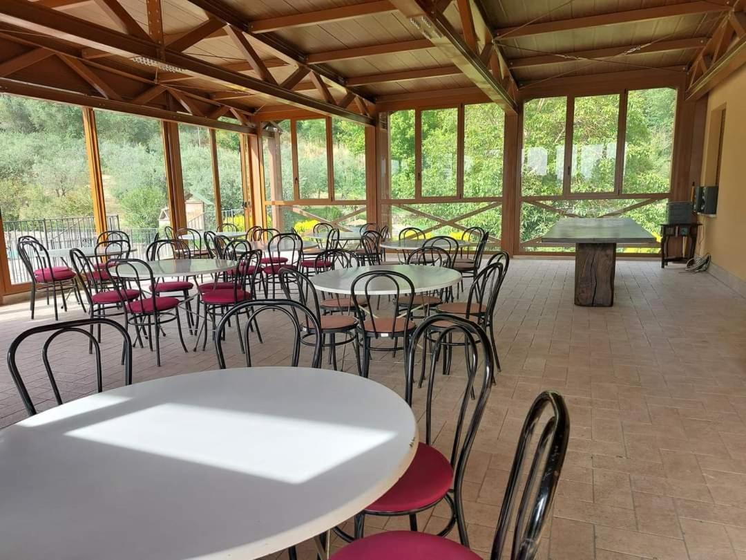 Agriturismo Camera Rosa トーディ エクステリア 写真