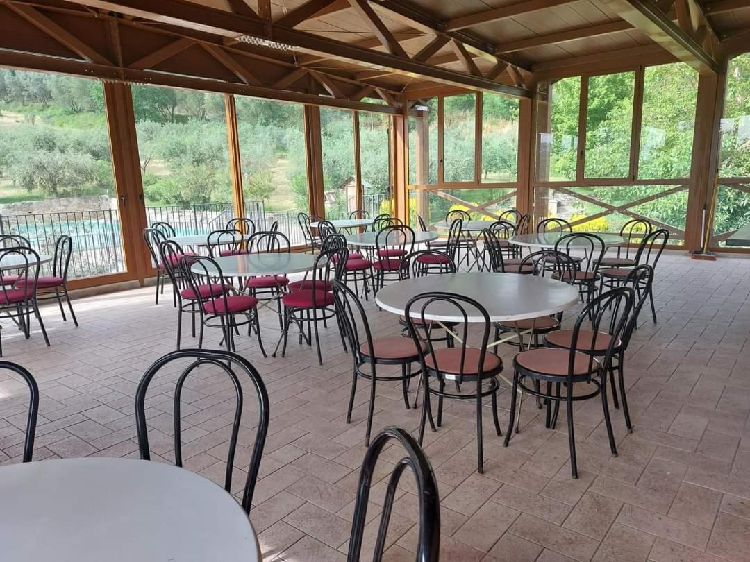 Agriturismo Camera Rosa トーディ 部屋 写真
